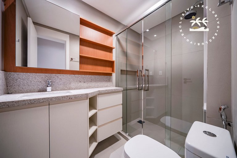 Lumina 501B – Luxo a 50 metros da Praia de Bombas