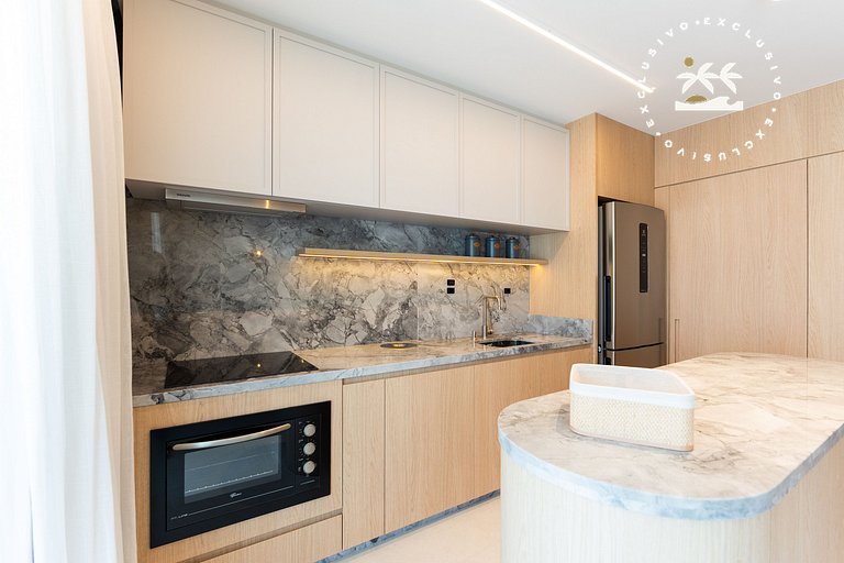 Lumina 602B – Luxo na Praia de Bombas