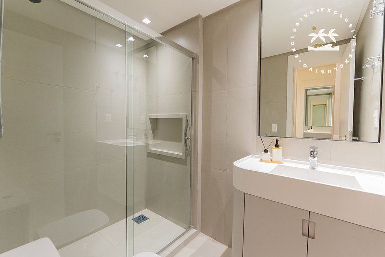 Lumina 602B – Luxo a 50 metros da Praia de Bombas