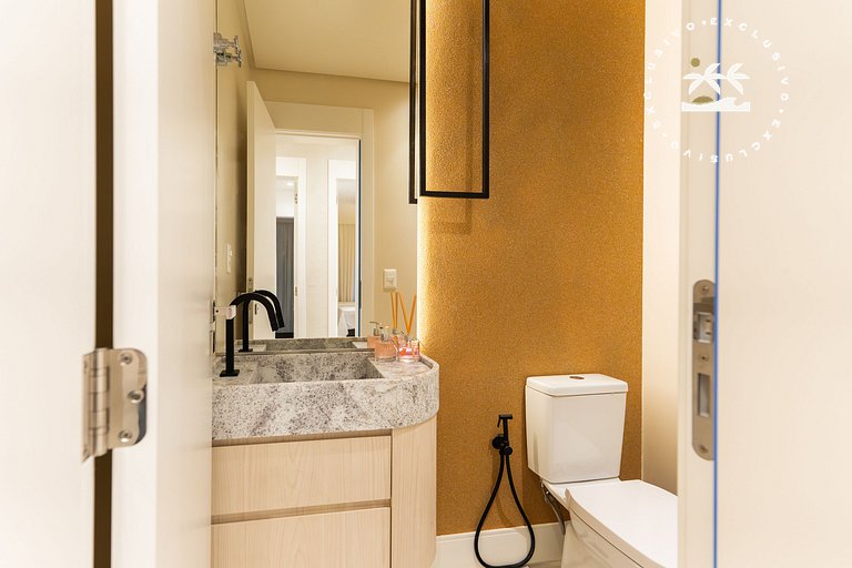 Lumina 702B – Luxo na Praia de Bombas