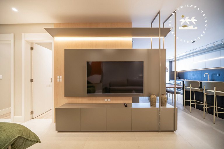 Lumina 605B – Luxo a 50 metros da Praia de Bombas