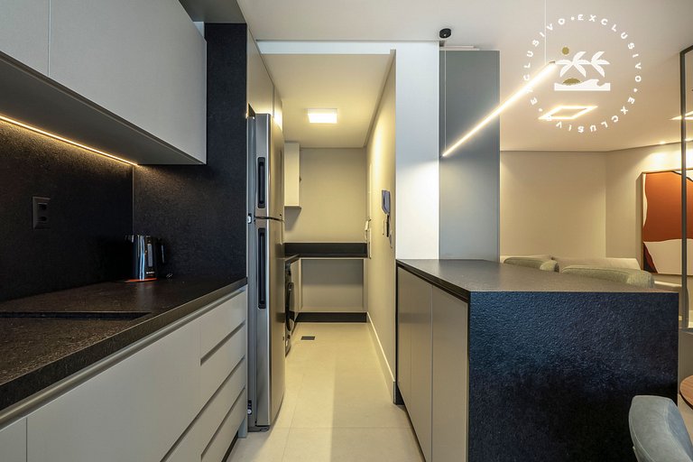 Lumina 605B – Luxo a 50 metros da Praia de Bombas