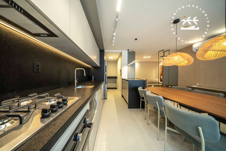 Lumina 605B – Luxo a 50 metros da Praia de Bombas