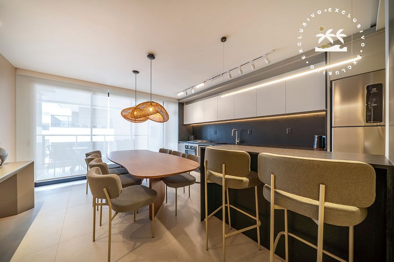 Lumina 605B – Luxo a 50 metros da Praia de Bombas