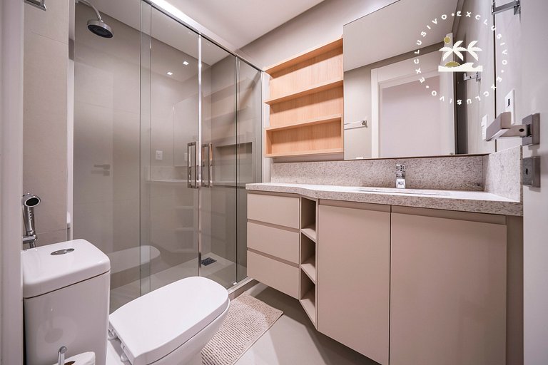 Lumina 605B – Luxo a 50 metros da Praia de Bombas