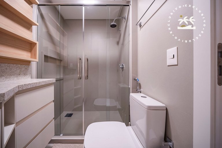 Lumina 605B – Luxo a 50 metros da Praia de Bombas