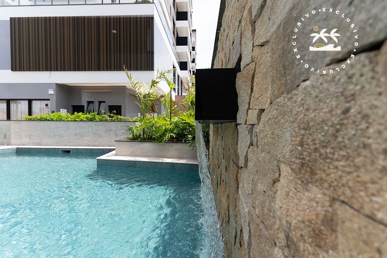 Lumina 605B – Luxo a 50 metros da Praia de Bombas