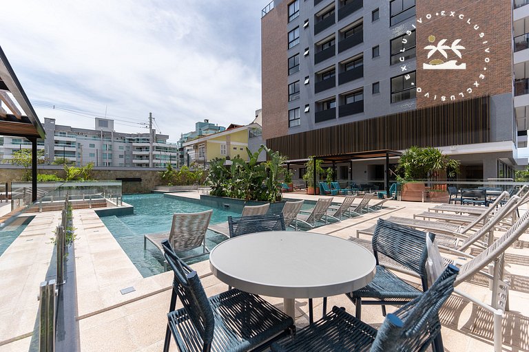 Lumina 605B – Luxo na Praia de Bombas