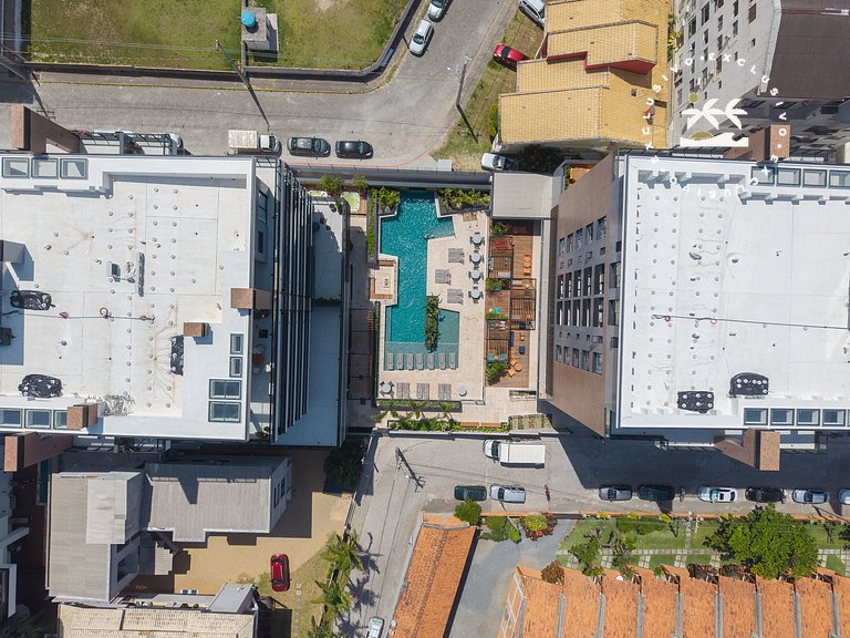 Lumina 605B – Luxo na Praia de Bombas