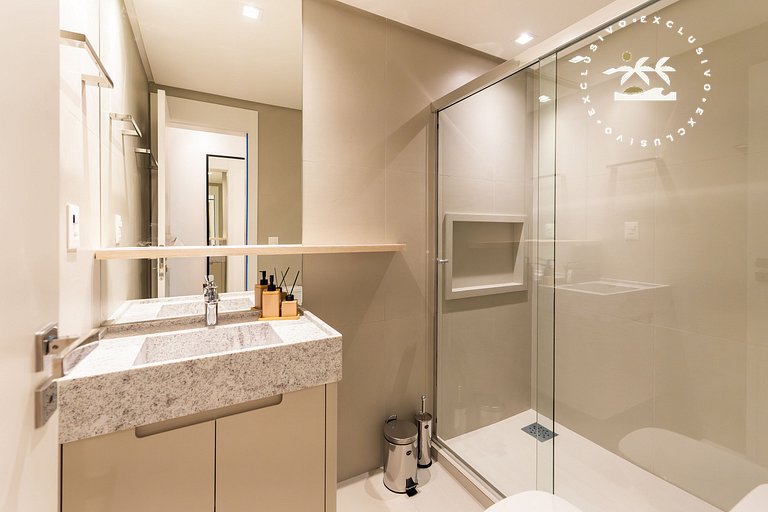 Lumina 505B – Luxo a 50 metros da Praia de Bombas