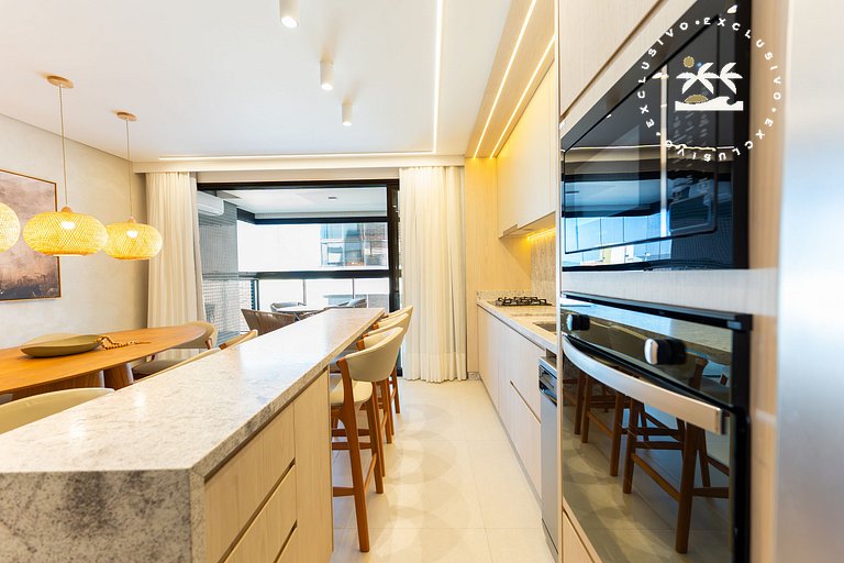 Lumina 505B – Luxo a 50 metros da Praia de Bombas